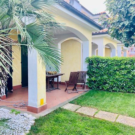 Villa Claudia A 400M Dal Mare Porto Recanati Eksteriør bilde